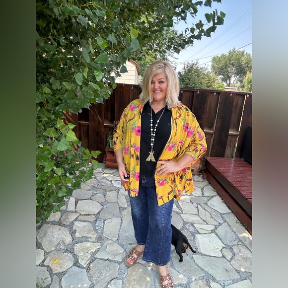 L&B Bull Skull Cardigan - Picture 4 of 5